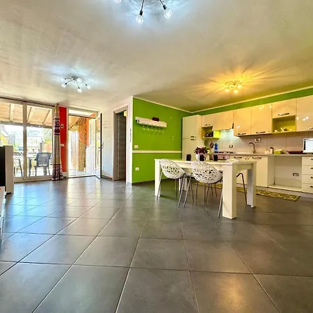 Happy Apartment *